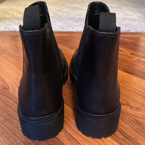 Chelsea boot - Picture 5 of 6